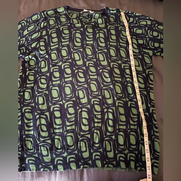Boden | Blue & Green Retro Print Lightweight Wool Sweater with 3/4 Sleeves - Picture 5 of 6
